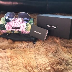 🎉 ONE WEEK SALE🎉 Dolce&Gabbana sunglasses